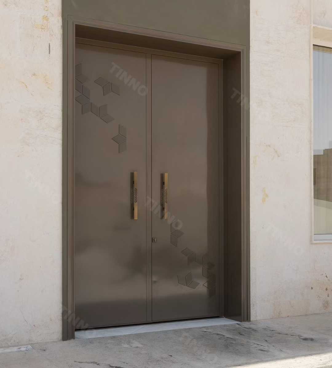 TINNO 几何浮雕入户门｜以极简线条，镌刻当代大宅的高级质